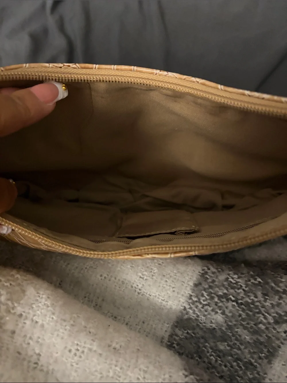 NWOT  Croc-Embossed Hobo Bag in Tan